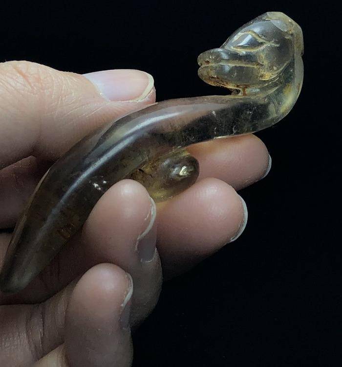 精品 汉代 水晶龙钩一件图6