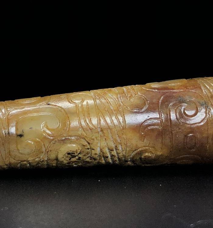 精品回流 高古 红沁玉勒子管图4