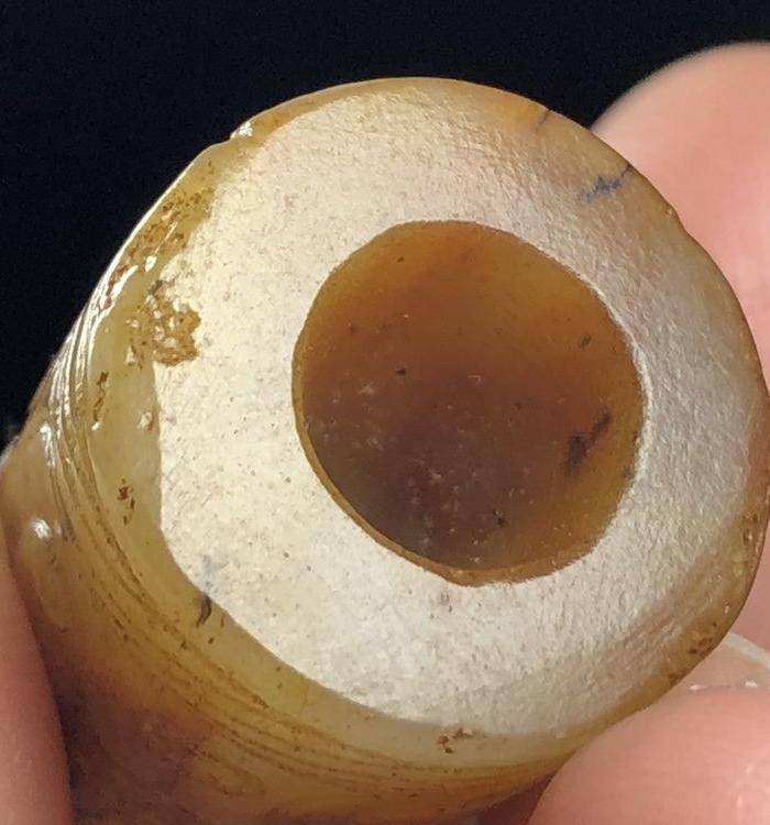 精品回流 高古 红沁玉勒子管图11