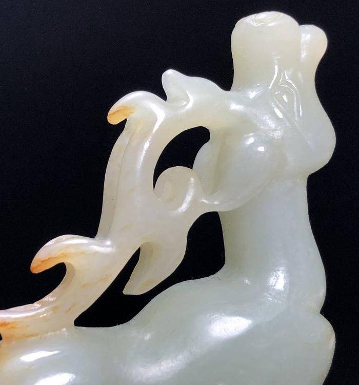 精品 回流旧藏 明代和田玉鹿一件图4