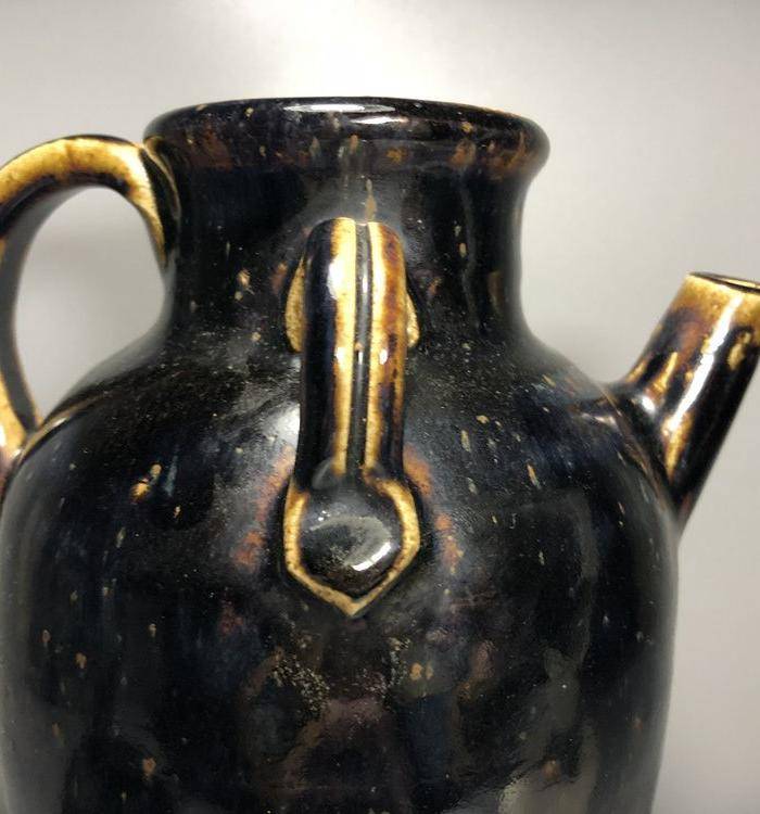 精品 收藏级压轴高古瓷 宋 磁州窑褐釉持壶图9