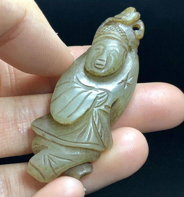 地皮包浆 老气十足 明代和田玉童子图4