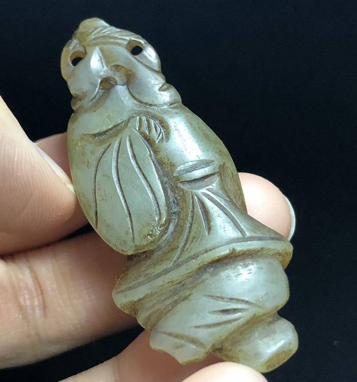 地皮包浆 老气十足 明代和田玉童子图8