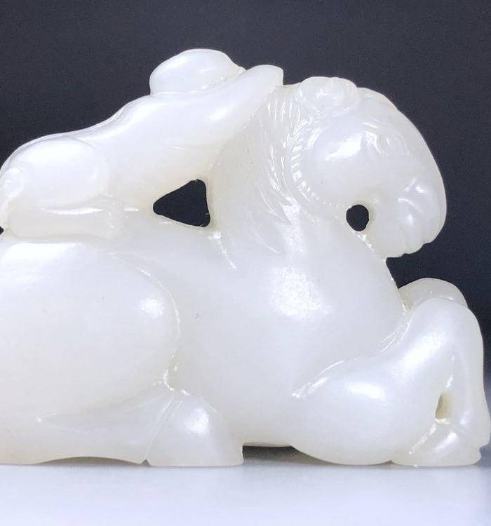 精品 收藏级回流重器 清代老和田白玉马上封侯图4