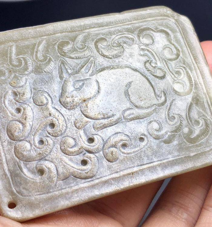 精品 收藏级 中古玉兽带板一件图4
