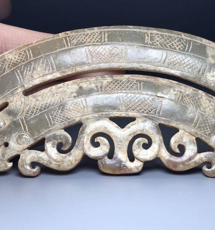 回流重器 精品收藏级高古龙纹玉璜图6