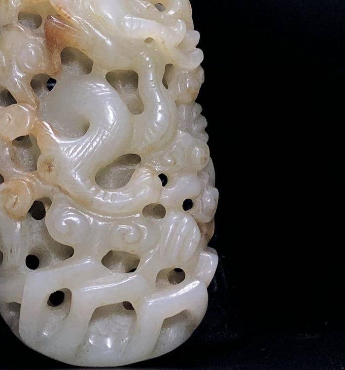 精品 回流 收藏级 明代圆雕龙纹雕件图8