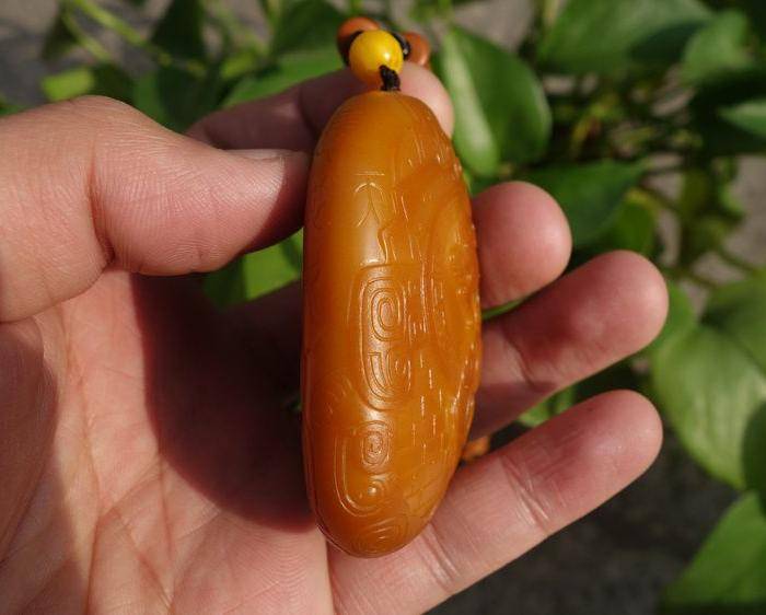 压轴,黄铭工作室出品,黄沁真皮独籽,仿古龙汉风把件图4