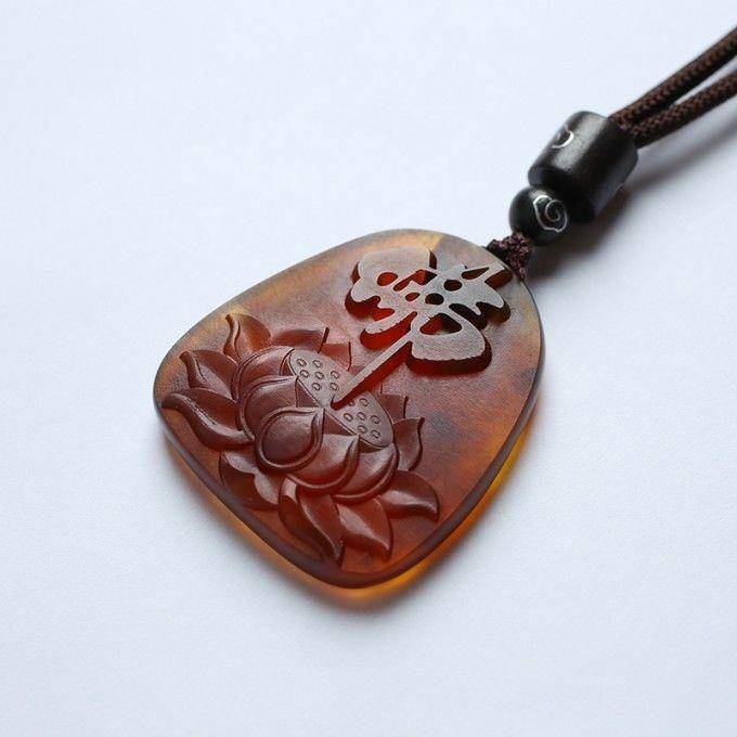 棕红缅甸琥珀佛字莲花吊坠 22KQ08图2