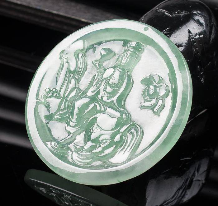 缅甸翡翠冰种晴底普贤菩萨24.01g图7