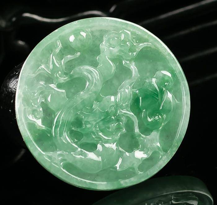 缅甸翡翠好种飘绿龙凤呈祥27.58g图8