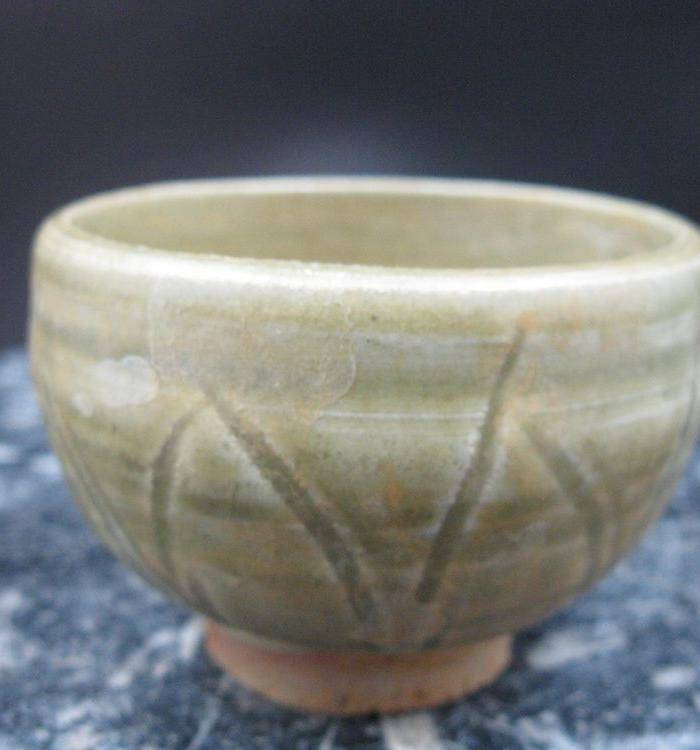 宋龙泉窑莲花杯图6
