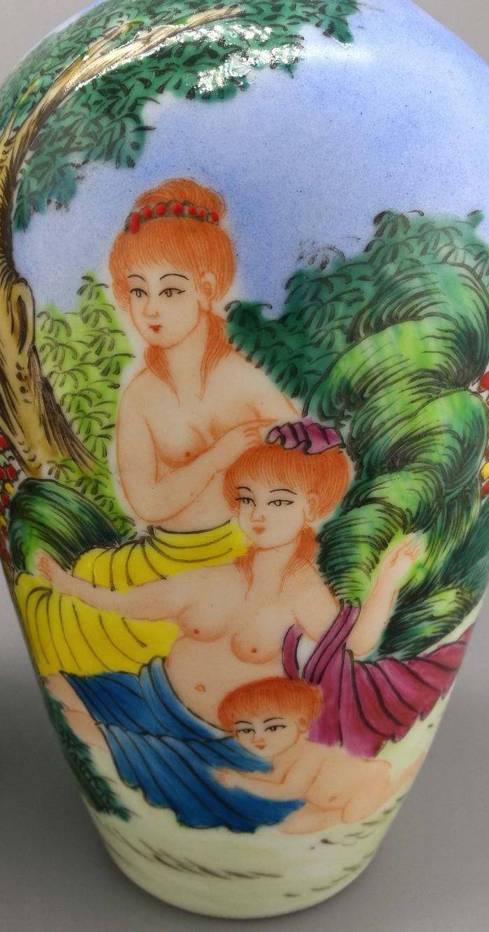 外销瓷珐琅彩西洋人物纹瓶一对图10