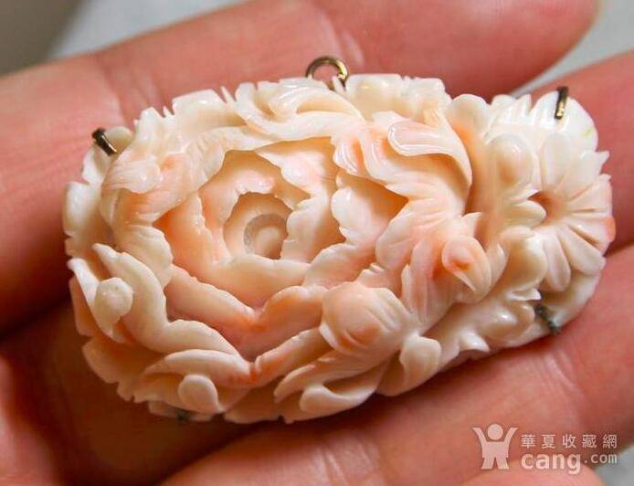 奢华孩儿面牡丹花雕件图4