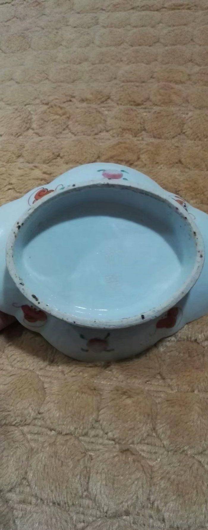 同治 粉彩无双谱海棠盘图3