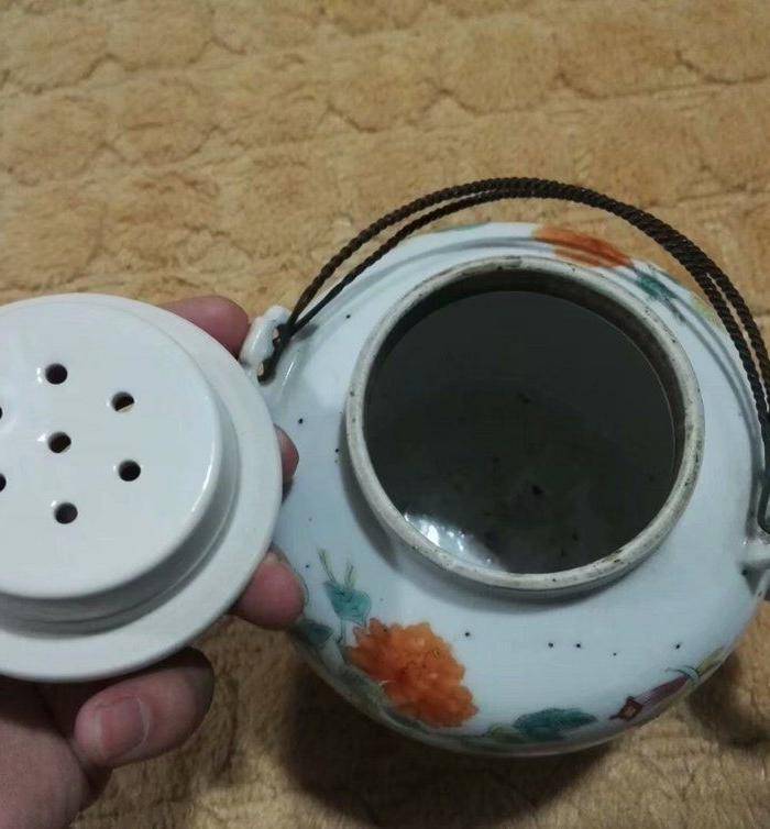 晚清双面粉彩 博古花卉壶图5