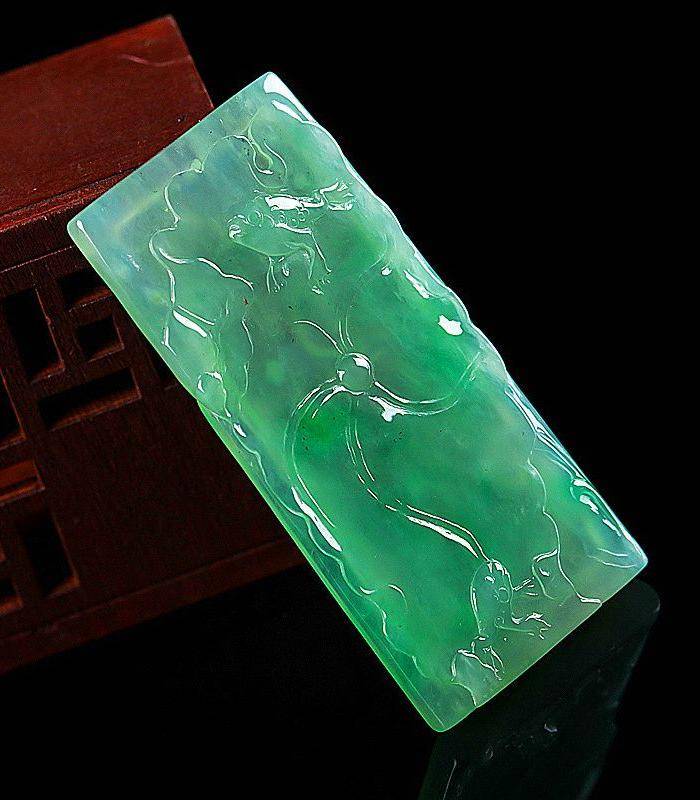自然光实拍!天然A货种水好绿呱呱发财图7