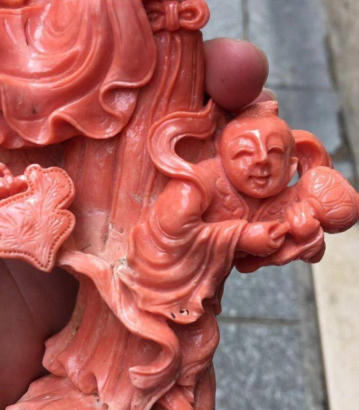 重磅压轴 回流853克台湾MOMO珊瑚侍女摆件图7