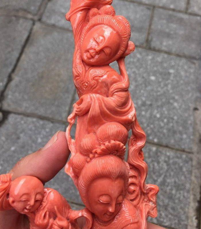 重磅压轴 回流853克台湾MOMO珊瑚侍女摆件图2