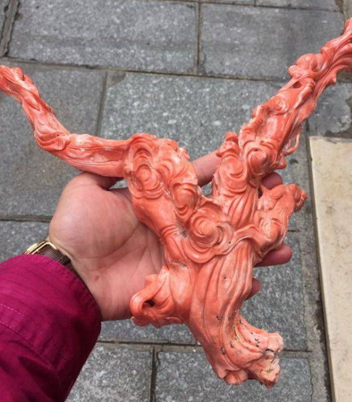 重磅压轴 回流853克台湾MOMO珊瑚侍女摆件图8