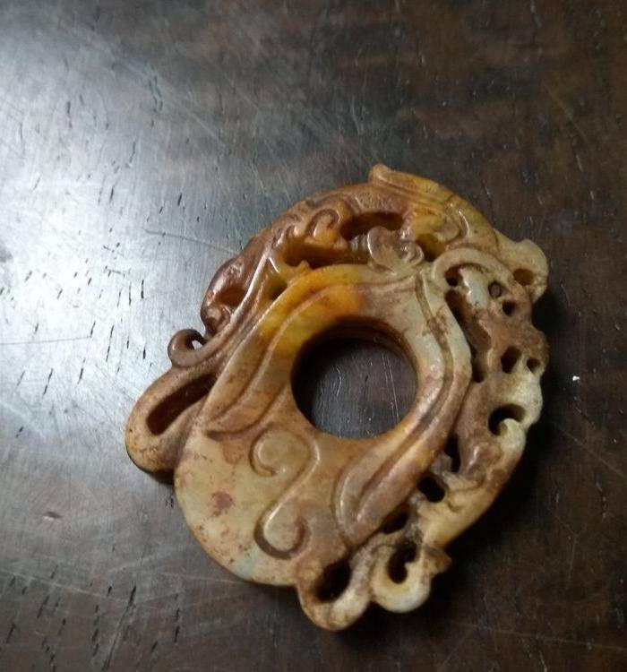 明代龙凤纹饰鸡心佩图5