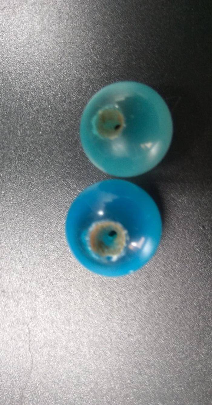 清代 海兰猫眼石对珠 孔对开图5