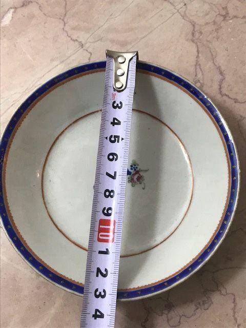 9007 欧洲回流清中期粉彩博古小盘图7