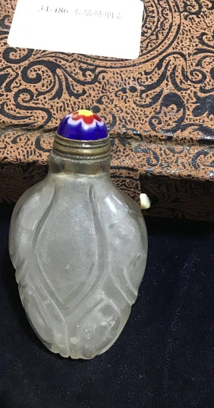 回流水晶鼻烟壶图2