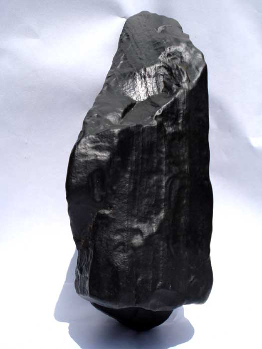 黑奇石金属膜图片