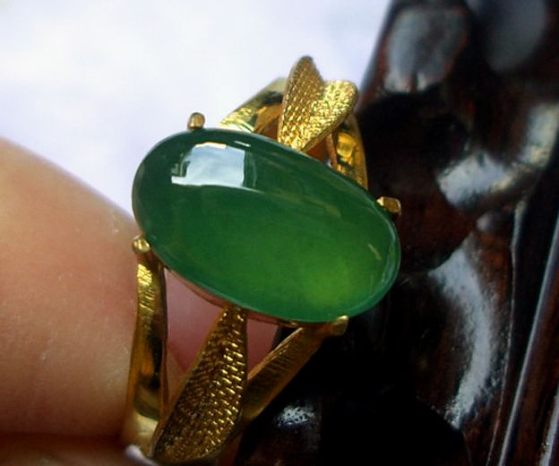 书香0拍*种老油青绿翡翠戒面