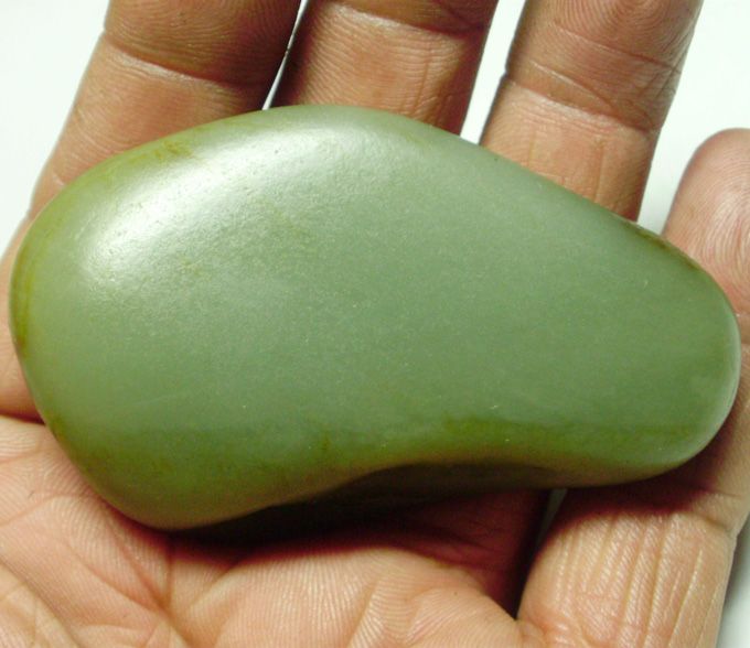 77克和田青白籽料0元拍