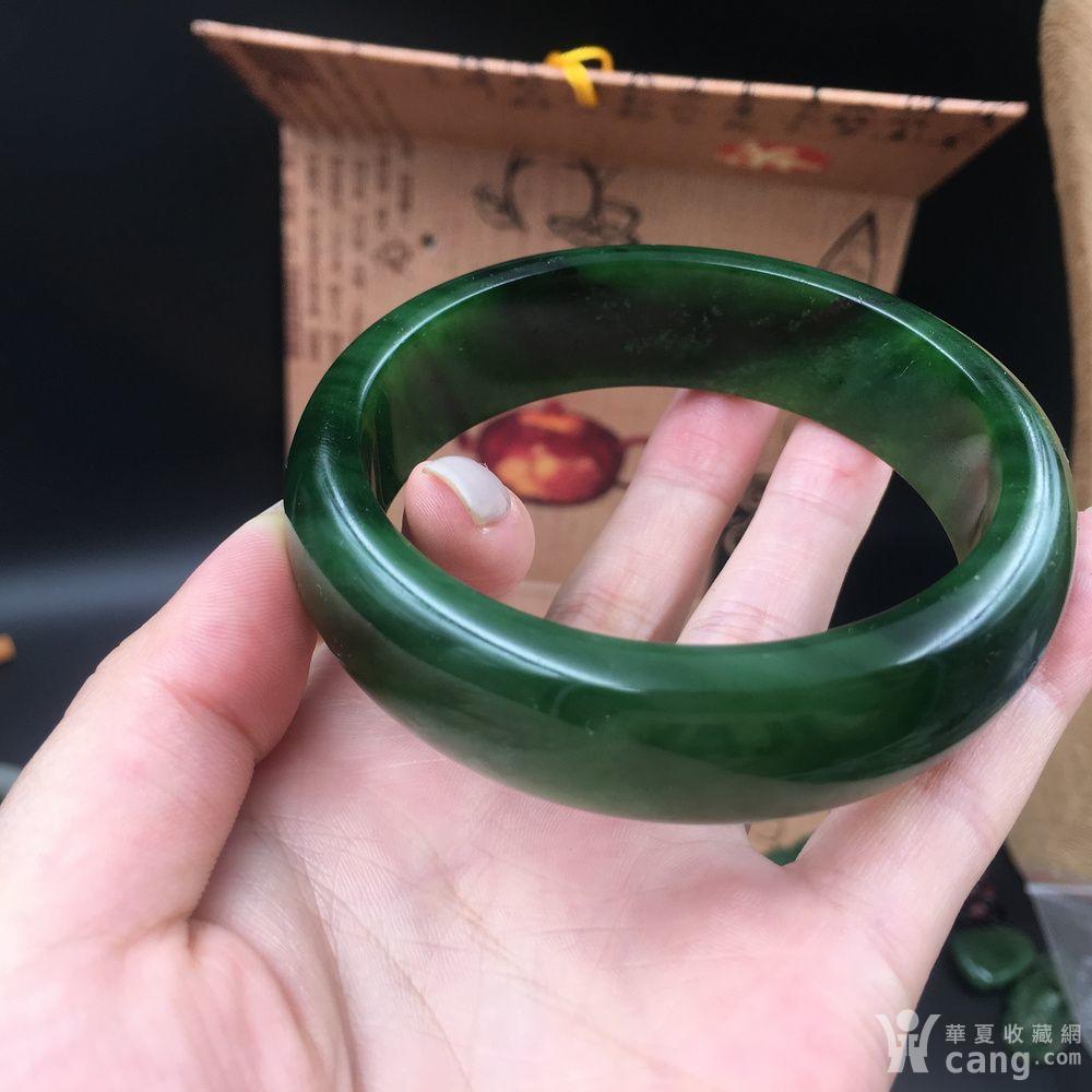  有石纹》菠菜绿碧玉手镯