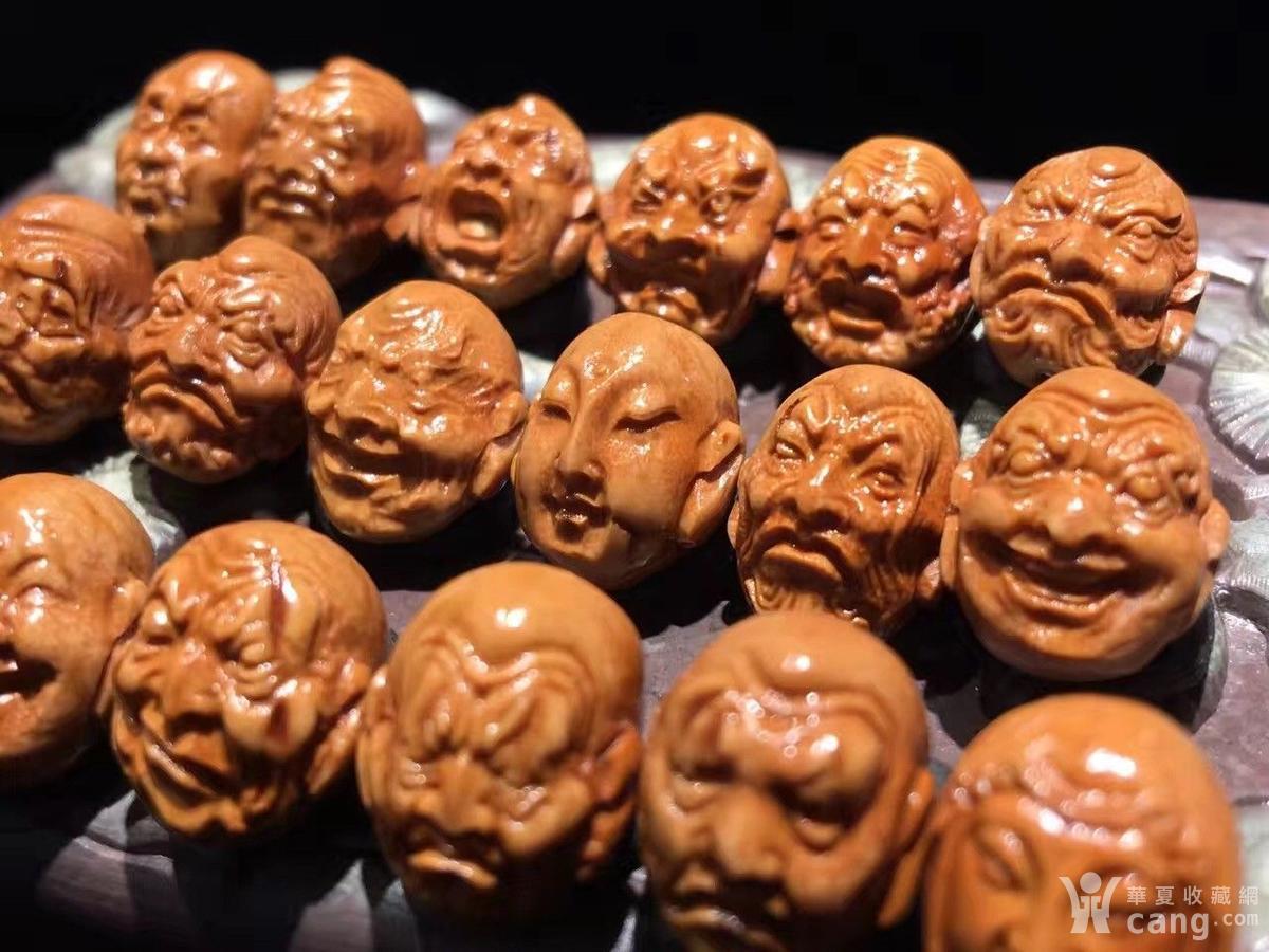 龙纹桃核十八罗汉手串