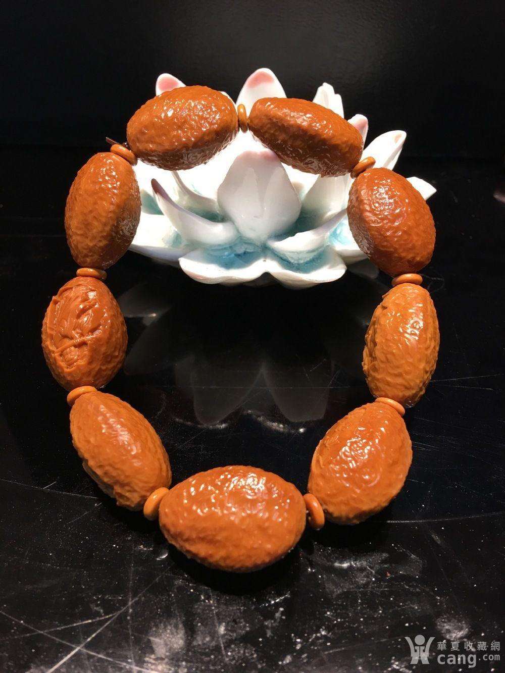 苏工名家曹乐款橄榄核八仙送福手串 - 核雕 - 杂项 - 华夏收藏网