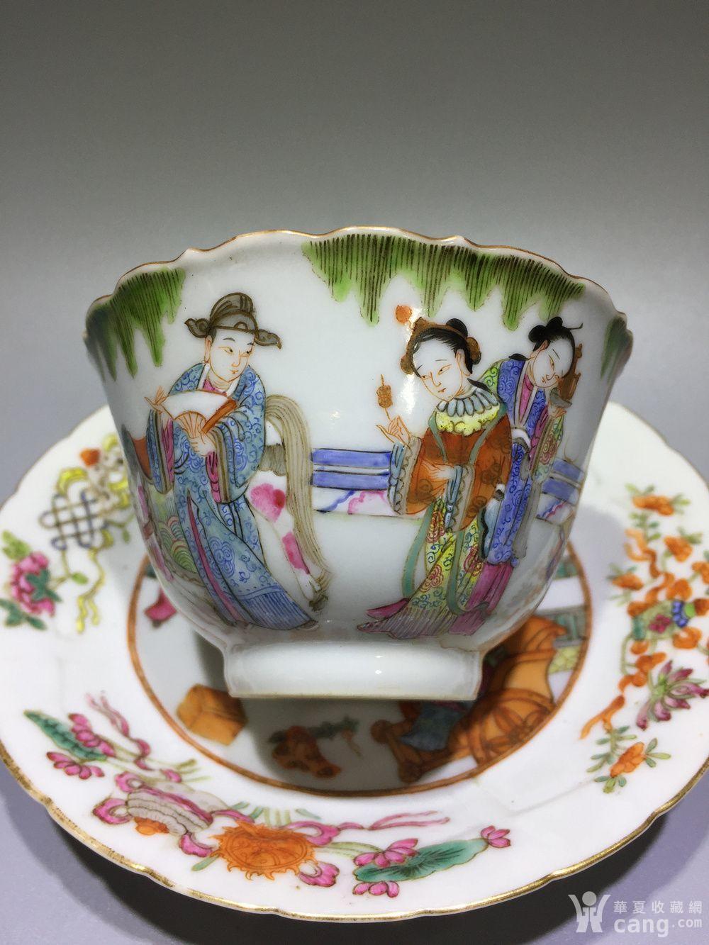 清咸丰粉彩人物纹杯碟一套