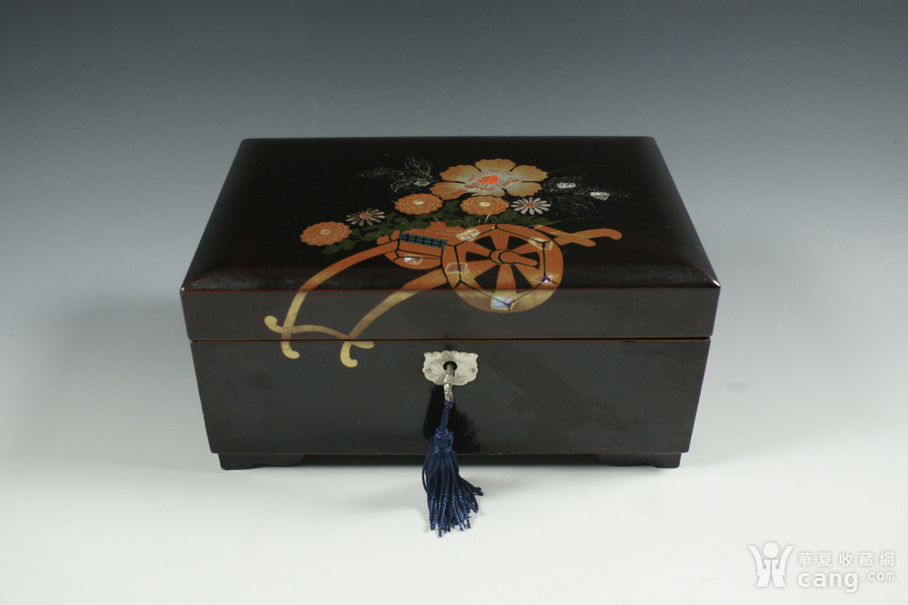 日本民国时期珠母贝漆器八音首饰盒