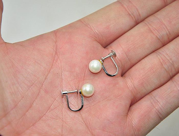 2克珍珠耳钉一对