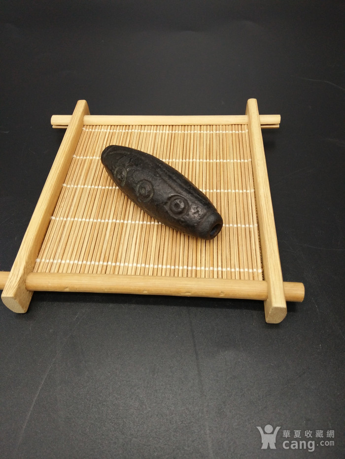 玻璃陨石天珠