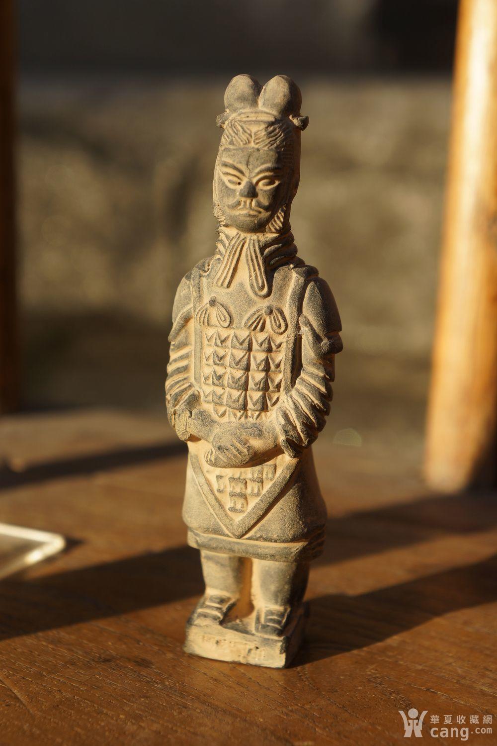 回流的八十年代兵马俑人物泥塑