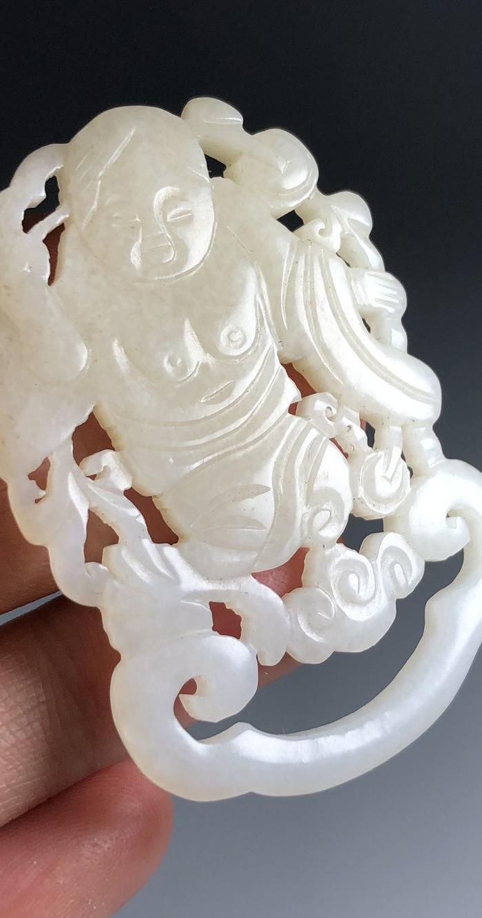 清 乾隆时期和田玉刘海戏金蟾提携