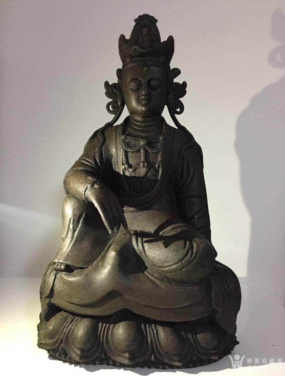 元代铜雕自在观音