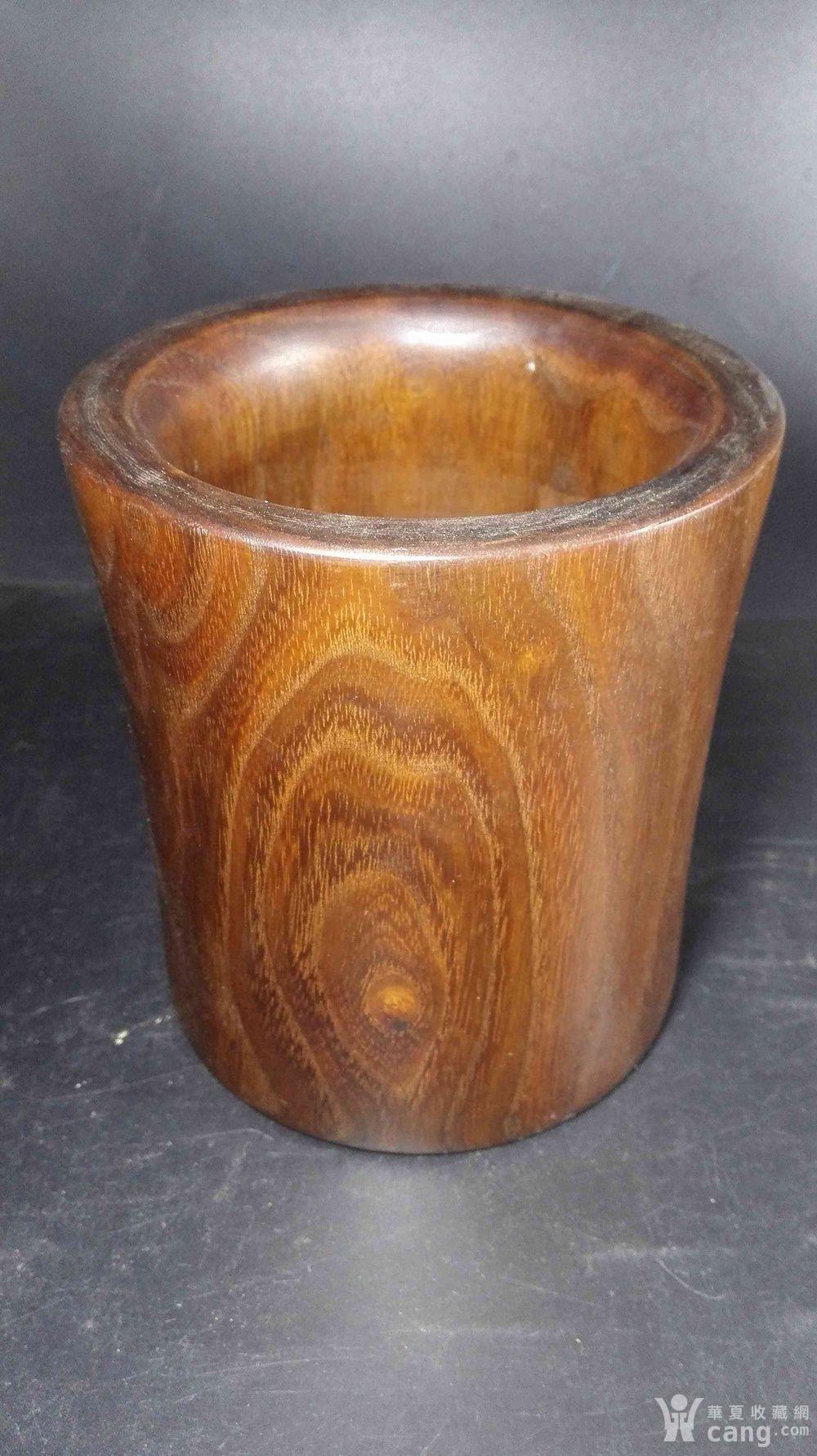 仿古工艺品 木器 黄杨笔筒 拍品描述 小叶黄杨素雅笔筒.包浆漂亮.