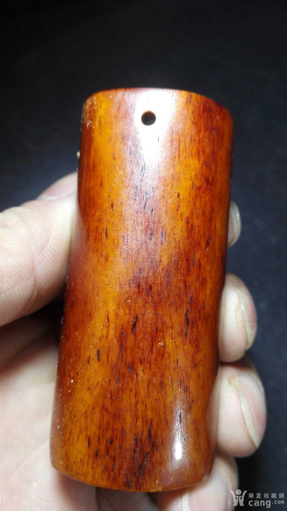 26~27 > 骨头雕件  拍品描述 骨头雕件.包浆漂亮.雕工不错.