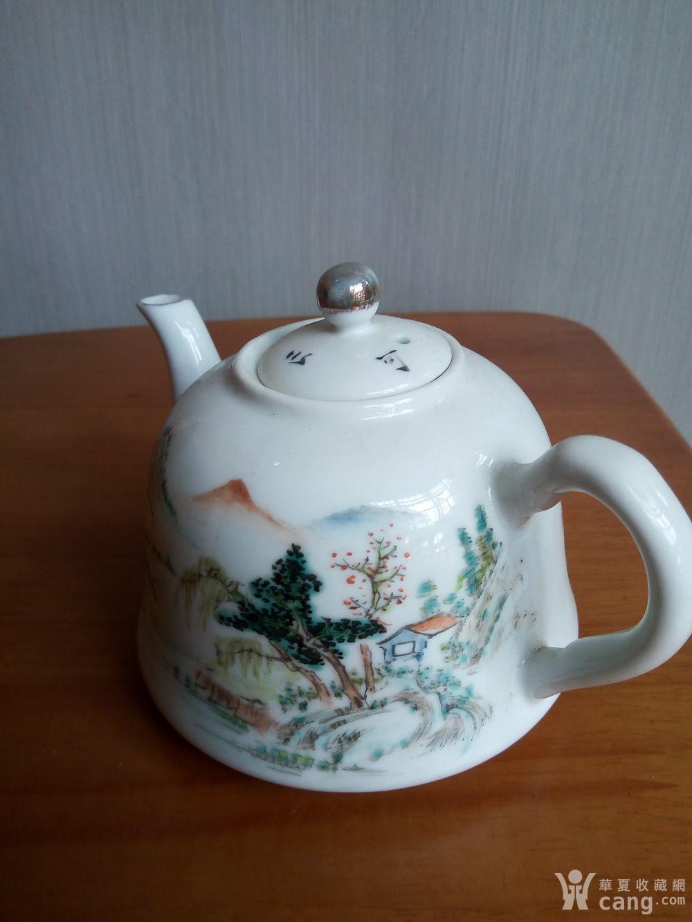 联盟 民国汪友棠粉彩山水茶壶