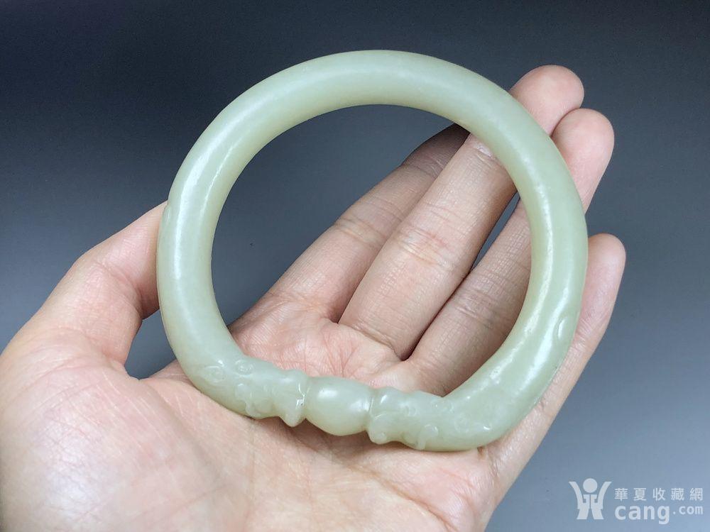 清代老和田玉龙头马蹄镯一只