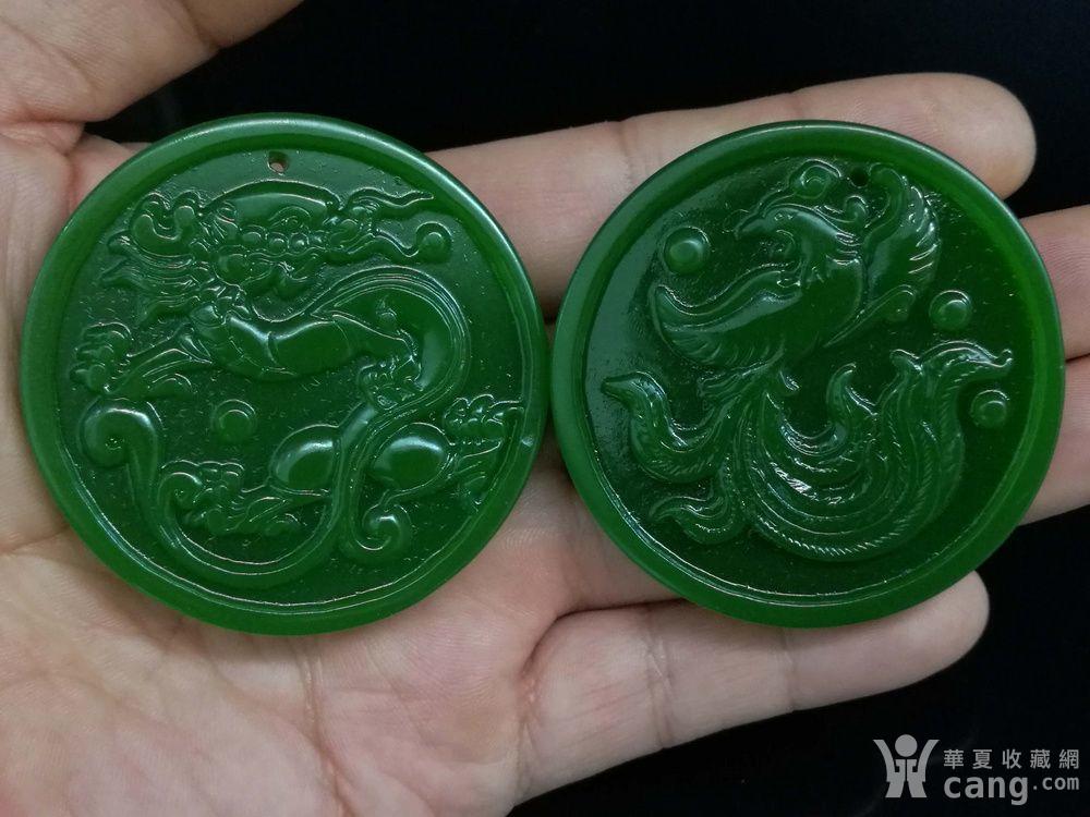 菠菜绿碧玉雕刻情侣龙凤圆牌子