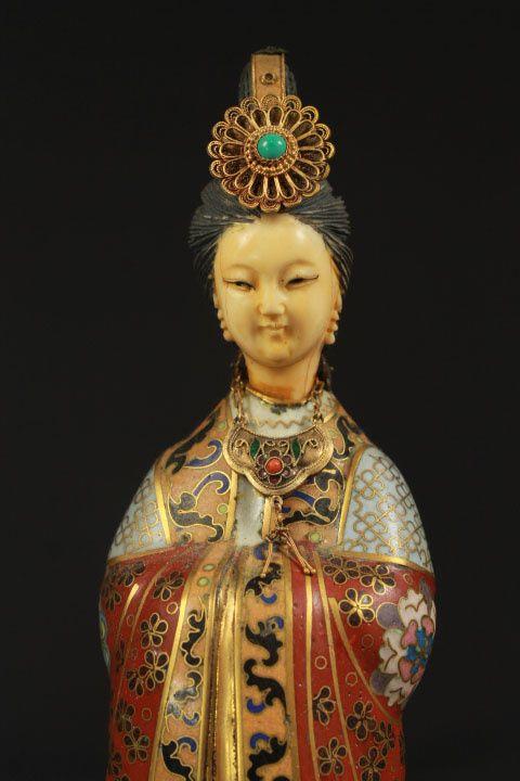 景泰蓝珍贵质材仕女人物摆件