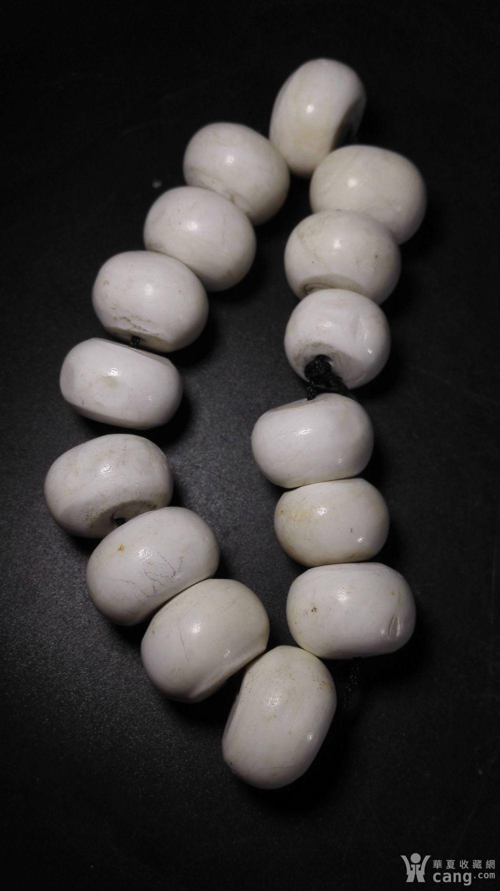 拍品描述 老砗磲手串.颗颗老.