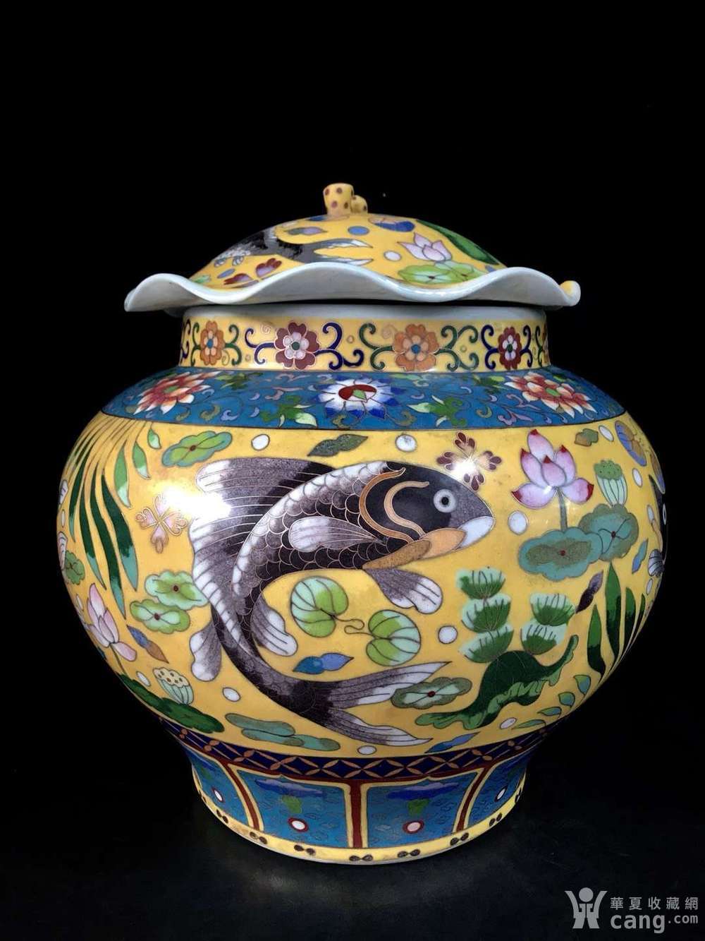 精品元代景泰蓝掐丝珐琅彩鱼藻纹荷叶罐一对