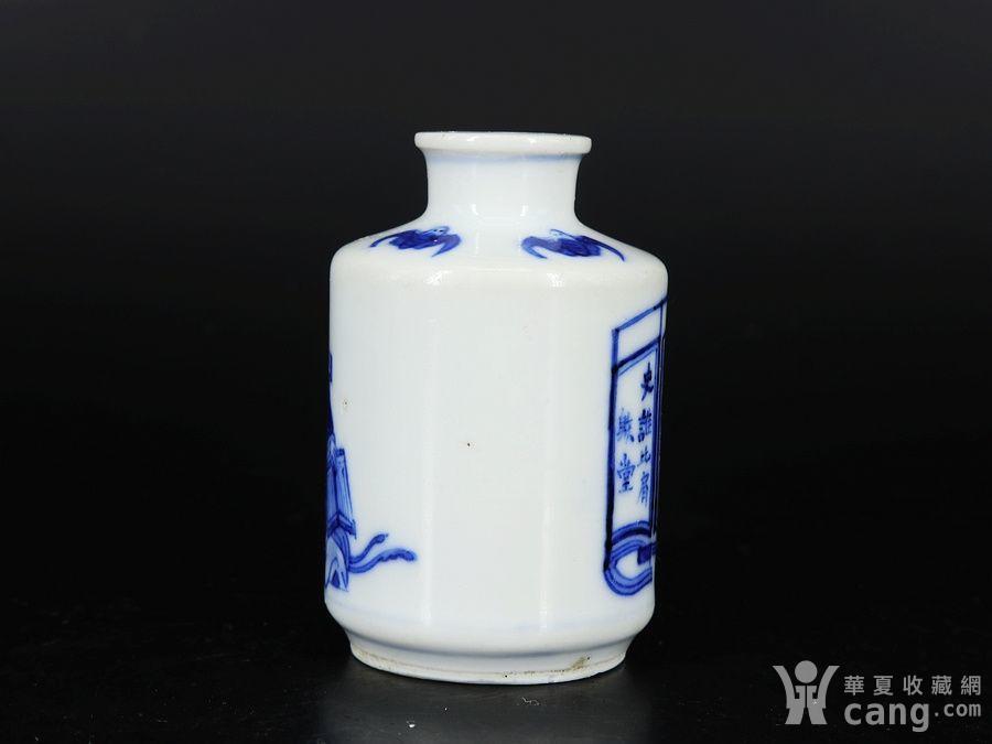 清代青花无双谱人物绘画鼻烟壶